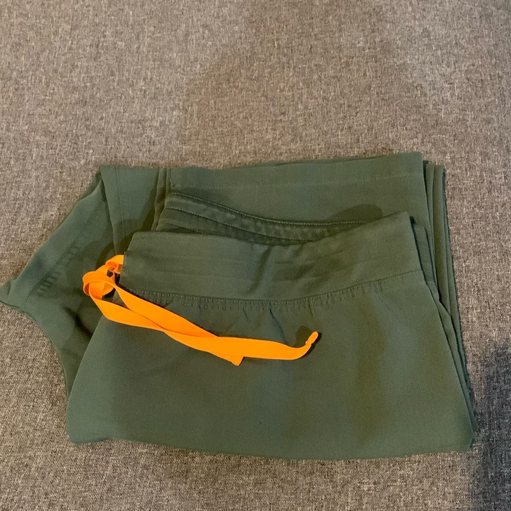 Figs Livingston Scrub Pants